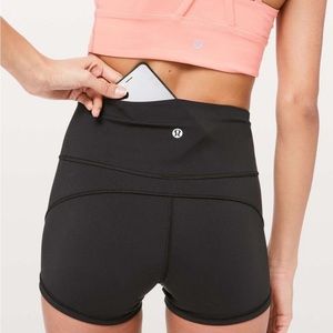 LULULEMON in movement 2” shorts